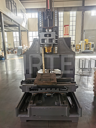 Вертикальный обрабатывающий центр DIRTEC M1160 (KND)