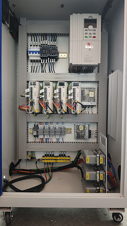 Фрезерный станок с ЧПУ DIRTEC 2131AP (Полуавтосмена)