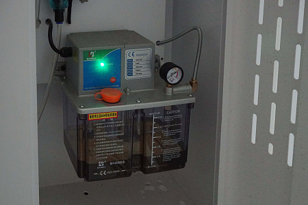 Вертикальный обрабатывающий центр DIRTEC M855 (KND)